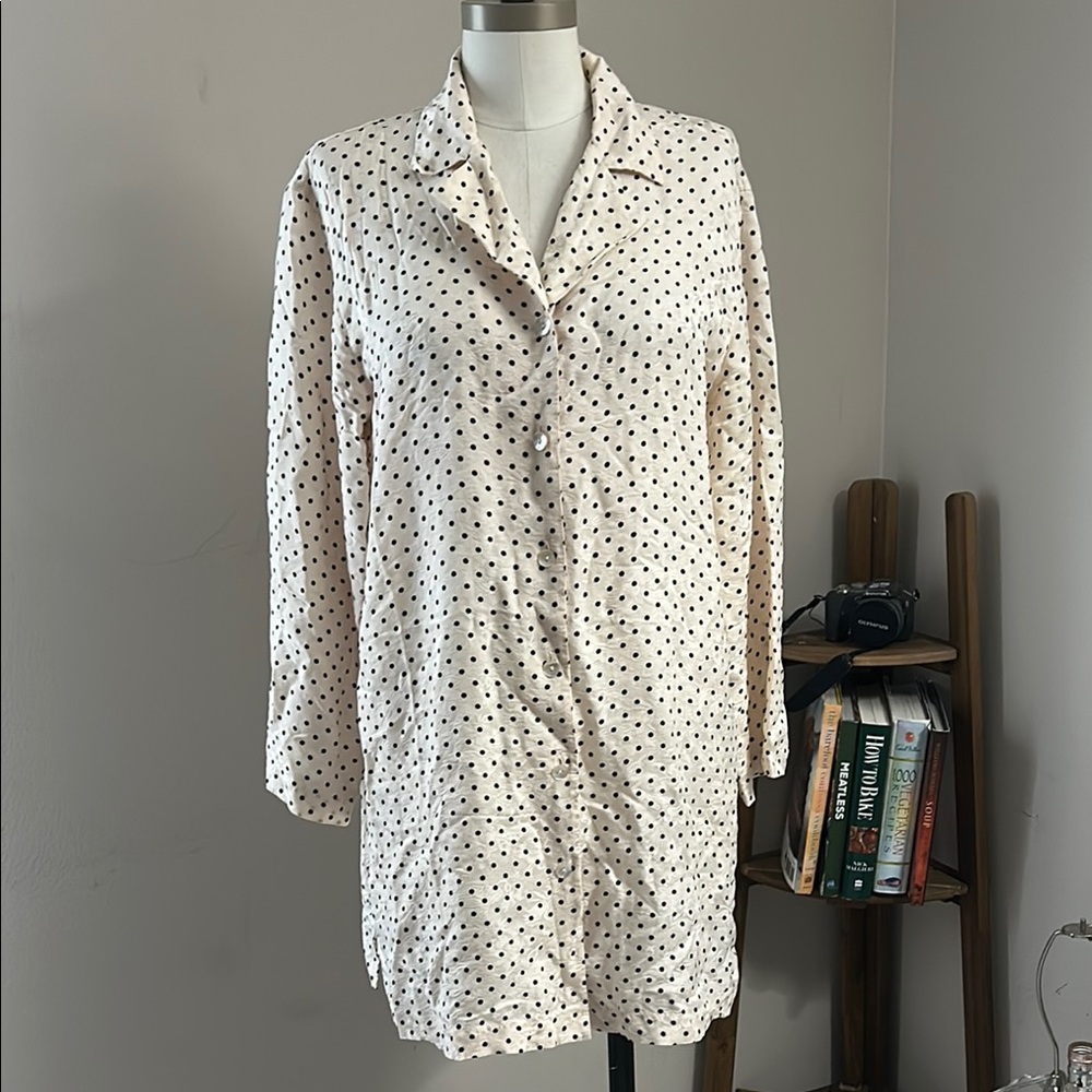 VTG August Silk Cream and Black Polka Dot Pajama size M jacquard w pearl buttons